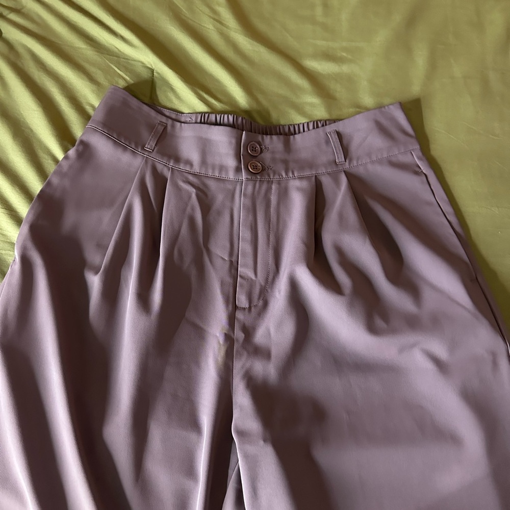 HALARA Mauve Pleated Pants - Picture 2 of 8
